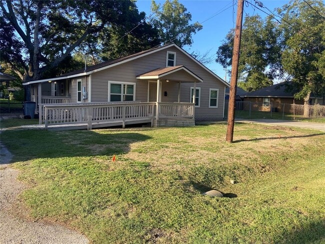 property at 540 Magnolia St