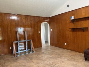 8831 Hendon Ln in Houston, TX - Building Photo - Building Photo