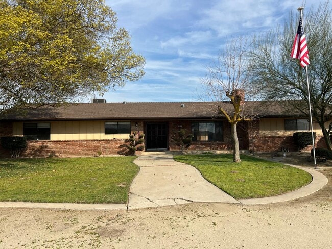 property at 7828 S Del Rey Ave