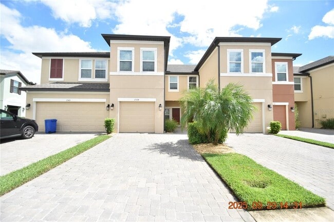 2538 Stapleford Pl in Zephyrhills, FL - Building Photo - Building Photo