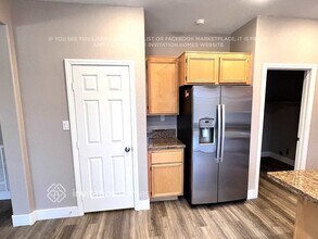 207 Malcolm St in Henderson, NV - Foto de edificio - Building Photo