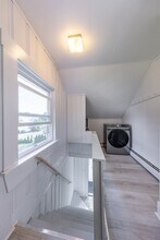 108 Main St-Unit -2 in Marion, MA - Foto de edificio - Building Photo