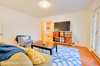 450 W Charleston Rd in Palo Alto, CA - Building Photo - Building Photo