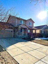 25990 E Byers Pl in Aurora, CO - Building Photo - Building Photo