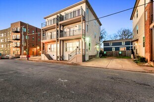 123 Berry St in Nashville, TN - Building Photo