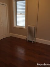 241 Maverick St, Unit 2 in Boston, MA - Foto de edificio - Building Photo