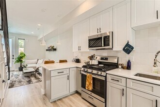 1277 Yates St in Denver, CO - Foto de edificio - Building Photo