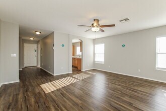 12438 W Willow Ave in El Mirage, AZ - Foto de edificio - Building Photo