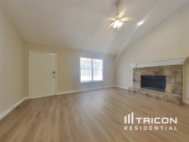 4672 Emerald Willow Dr in Acworth, GA - Building Photo - Building Photo