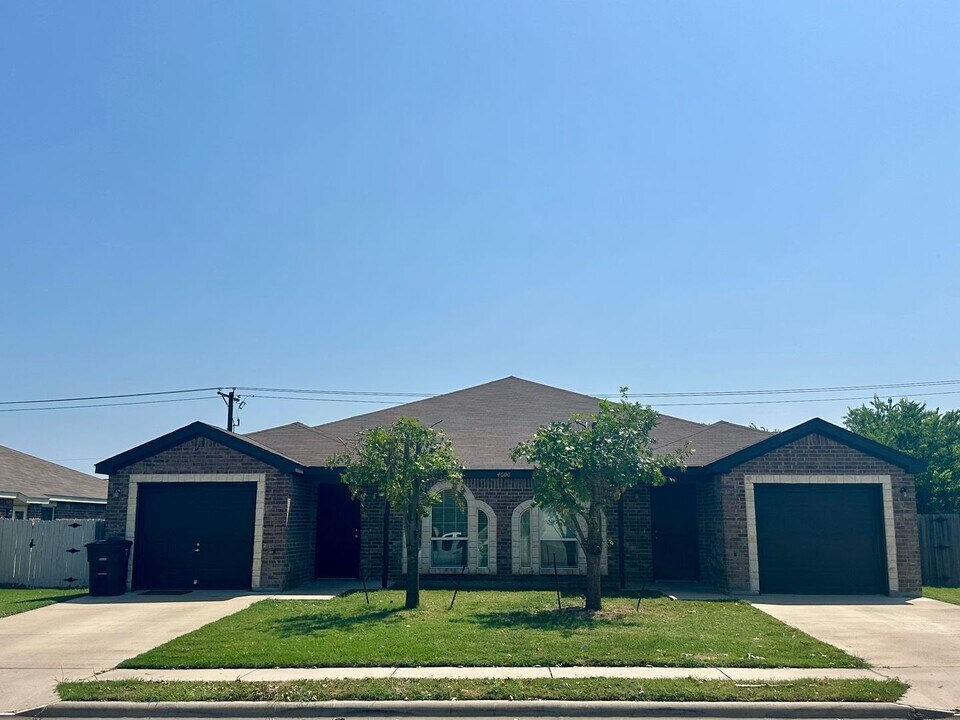 4600 Waterproof Dr in Killeen, TX - Building Photo