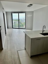 501 NE 31st St, Unit 1510 in Miami, FL - Building Photo - Building Photo