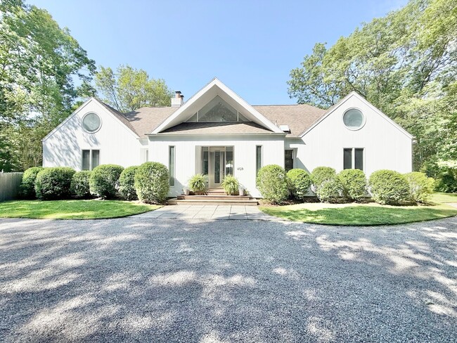 property at 409 Hands Creek Rd