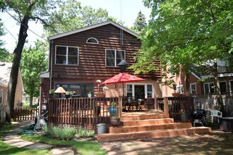 319 Wesley Ave in Evanston, IL - Building Photo - Building Photo