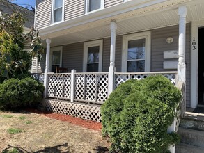 103 Howe St in Marlborough, MA - Building Photo - Building Photo