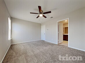 1904 Strongbark Dr in Royse City, TX - Building Photo - Building Photo