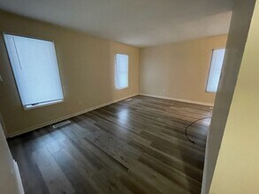 219 Bell Ave in Des Moines, IA - Building Photo - Building Photo
