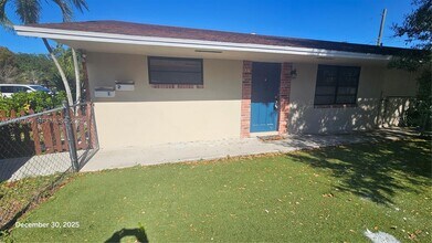 5030 SW 26th Ave in Fort Lauderdale, FL - Foto de edificio - Building Photo
