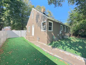 1218 Dale St N in St. Paul, MN - Building Photo - Building Photo