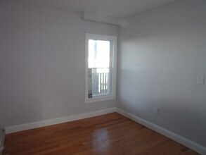 53 Middle St in Boston, MA - Building Photo - Building Photo