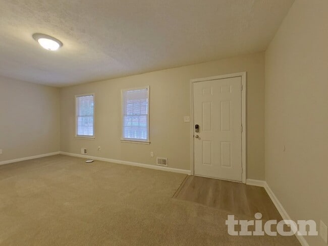 5020 Horton Pl in Douglasville, GA - Foto de edificio - Building Photo