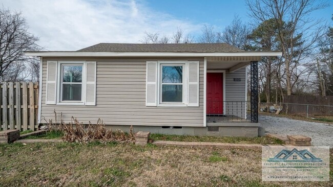 property at 2024 1st St SW