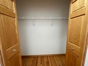 1620 Spinaker Dr in Woodbury, MN - Building Photo - Building Photo