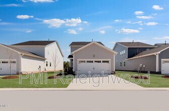 404 Rolling Pasture Way in Knightdale, NC - Building Photo - Building Photo