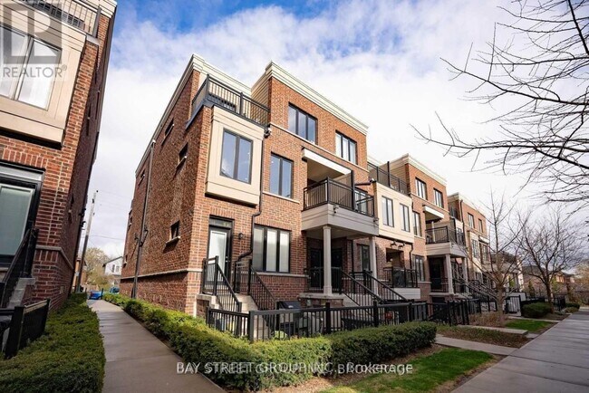 10 Carnation Ave in Toronto, ON - Building Photo - Building Photo