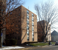 The California in Pittsburgh, PA - Foto de edificio - Building Photo