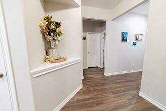 614 Puerta del Sol Dr in Laredo, TX - Building Photo - Building Photo