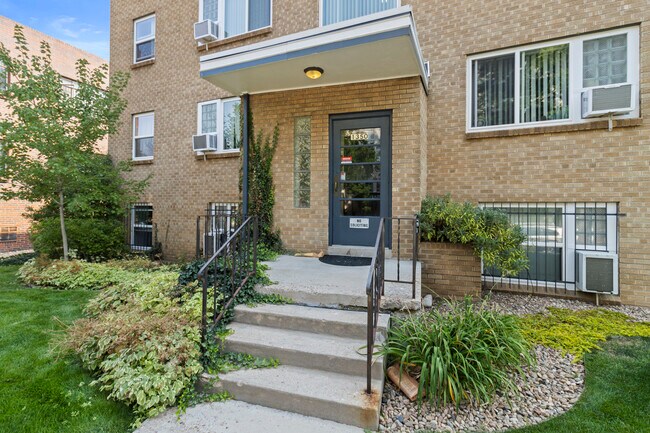 1350 Columbine St, Unit 8