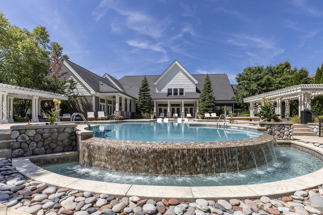 Prairie Lakes in Noblesville, IN - Building Photo