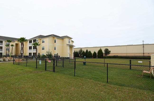 Journet Place in Port Richey, FL - Building Photo - Building Photo