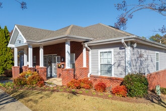 Magnolia Court in Birmingham, AL - Building Photo - Building Photo