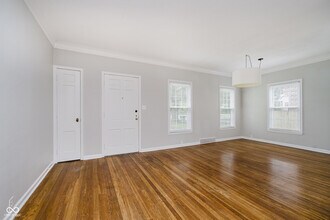 3346 E Fall Creek Pkwy N Dr in Indianapolis, IN - Building Photo - Building Photo