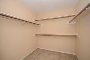 1641 W Sam Houston Pkwy S in Houston, TX - Building Photo