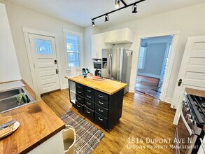 1814 Dupont Ave N in Minneapolis, MN - Building Photo - Building Photo
