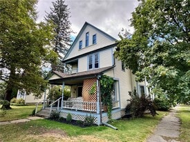 352 E 2nd St in Corning, NY - Building Photo