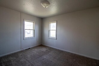 1027 N Maple St in Rapid City, SD - Foto de edificio - Building Photo