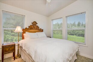 1623 Whitehall Ln in St Helena, CA - Building Photo