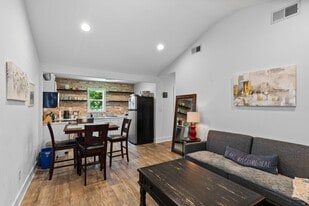 413 Lockland Dr in Nashville, TN - Building Photo