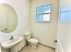 1658 SE 26th Ter in Homestead, FL - Building Photo - Building Photo