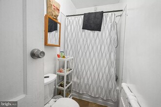 4618 Walnut St, Unit 2 in Philadelphia, PA - Building Photo - Building Photo