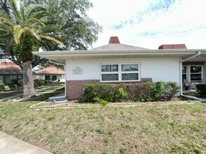 4326 Tahitian Gardens Cir in Holiday, FL - Building Photo - Building Photo