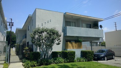 3766 S Canfield Ave in Los Angeles, CA - Foto de edificio - Building Photo