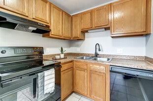 Coral Club Apartments