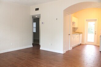 1924 Azalea Ave in Winter Park, FL - Building Photo - Building Photo