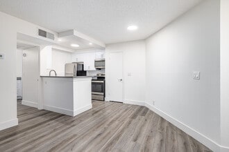 339 Ardmore in Los Angeles, CA - Foto de edificio - Interior Photo