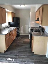 17422 Community St in Lansing, IL - Building Photo - Building Photo