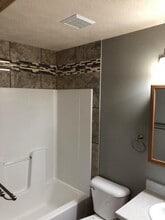 902 S Newcomb Ave in Sioux Falls, SD - Building Photo - Building Photo